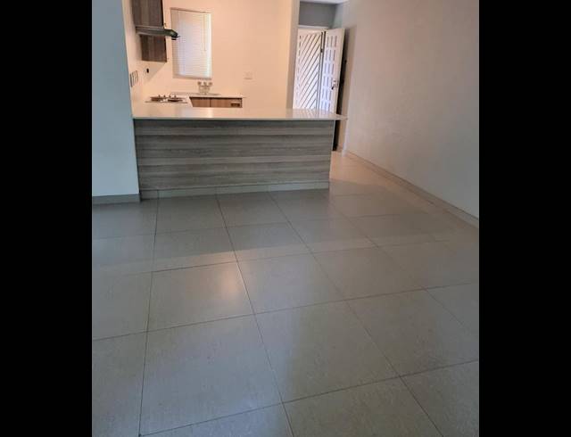 2 BEDROOM PROPERTY TO RENT IN BEDFORD GARDENS